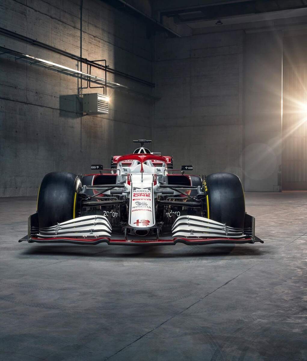 Alfa Romeo apresenta seu carro para a temporada 2021 da Fórmula 1 - Voz ...
