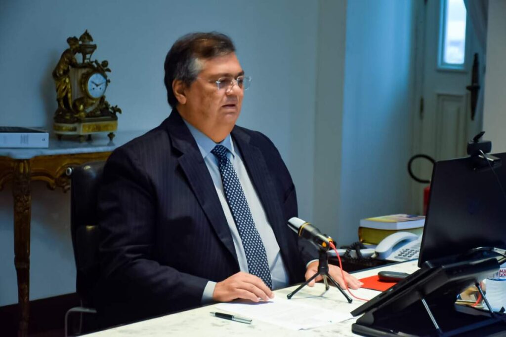 Dino destacou que é papel da União comprar e distribuir as vacinas contra a Covid-19 (Foto: Karlos Geromy)
