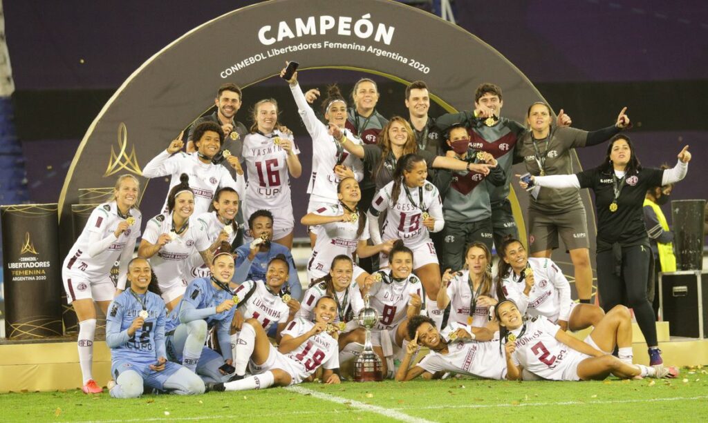 Time brasileiro supera America de Cali por 2 a 1 na decisão