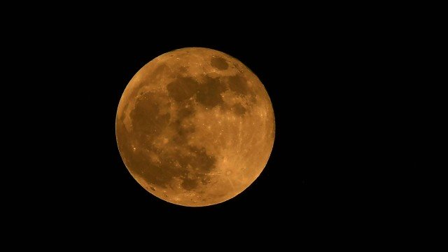 A Superlua de sangue no Pacífico.