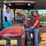 damaso-realiza-entrega-trator-sindicato