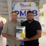 prefeito-roni-teodoro-e-secretario-fernando-cardoso-apresentam-plano-municipal-de-saneamento-basico (2)