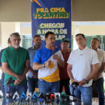 vicentinho-junior-amelio-cayres-e-alexandre-guimaraes-reune-multidao-em-evento-politico-em-august (2)