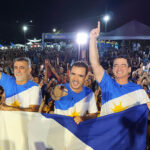vicentinho-junior-amelio-cayres-e-alexandre-guimaraes-reune-multidao-em-evento-politico-em-august (4)
