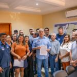laurez-moreira-assina-compromisso-pela-conclusao-das-obras-da-br-010 (1)
